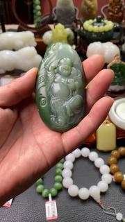 新疆和田玉碧玉佛手把件