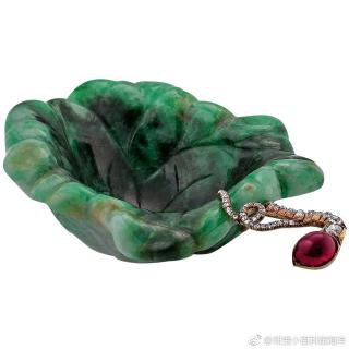 国际上公认的高档玉石品种仅有翡翠和软玉