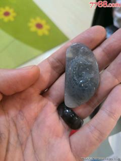 和田玉青花吊坠点墨青花