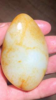 新疆和田玉籽料原石,独籽无修型,一颗天然的手把件